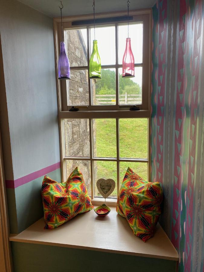 Quirky Highland Cottage With Stunning Views Fearn Lodge Exterior photo